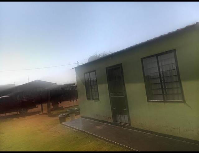 2 BEDROOM HOUSE FOR SALE IN VILLA LIZA